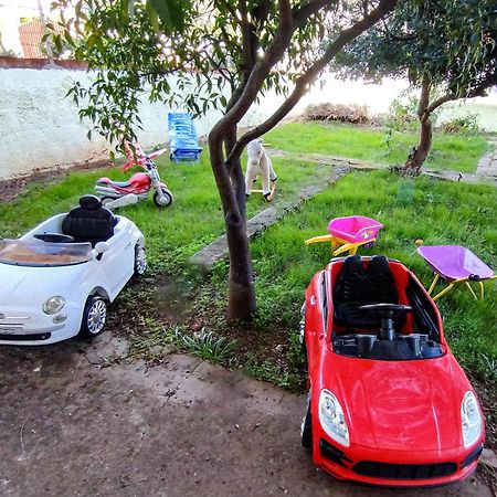 Casa Vacanze "Villa Severina" Iun R6166 R6692 Carbonia Dış mekan fotoğraf