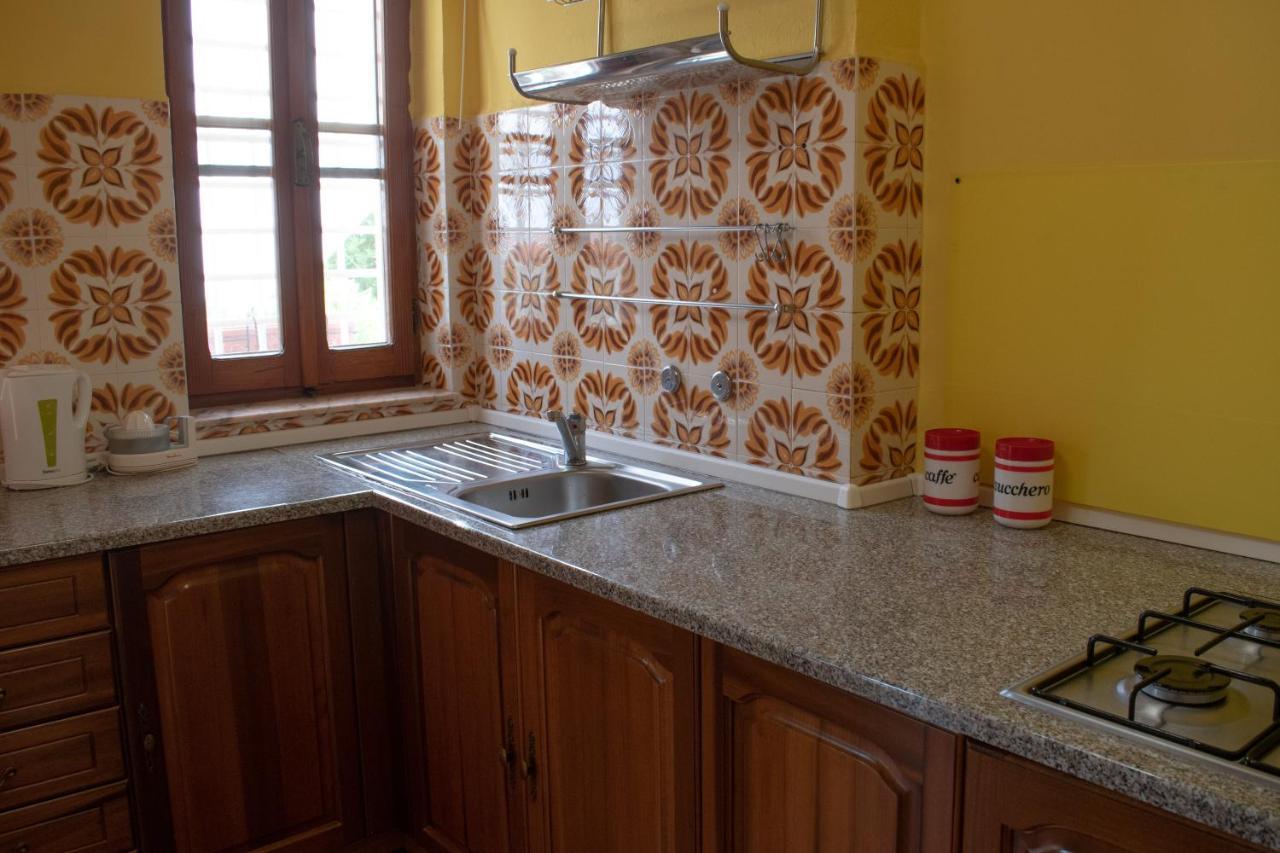 Casa Vacanze "Villa Severina" Iun R6166 R6692 Carbonia Dış mekan fotoğraf