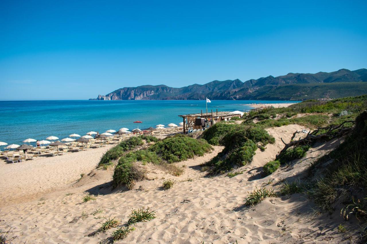Casa Vacanze "Villa Severina" Iun R6166 R6692 Carbonia Dış mekan fotoğraf