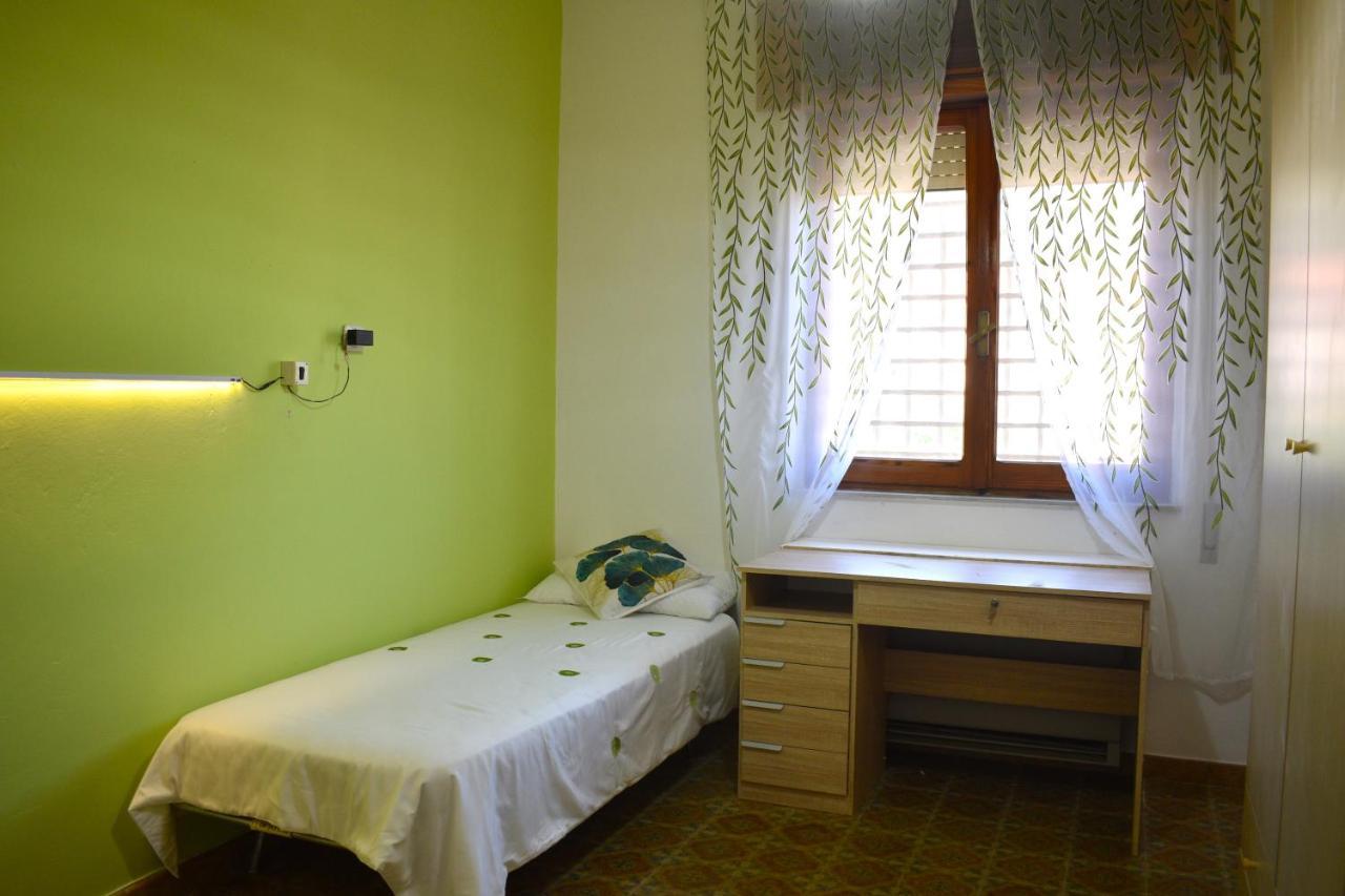 Casa Vacanze "Villa Severina" Iun R6166 R6692 Carbonia Dış mekan fotoğraf