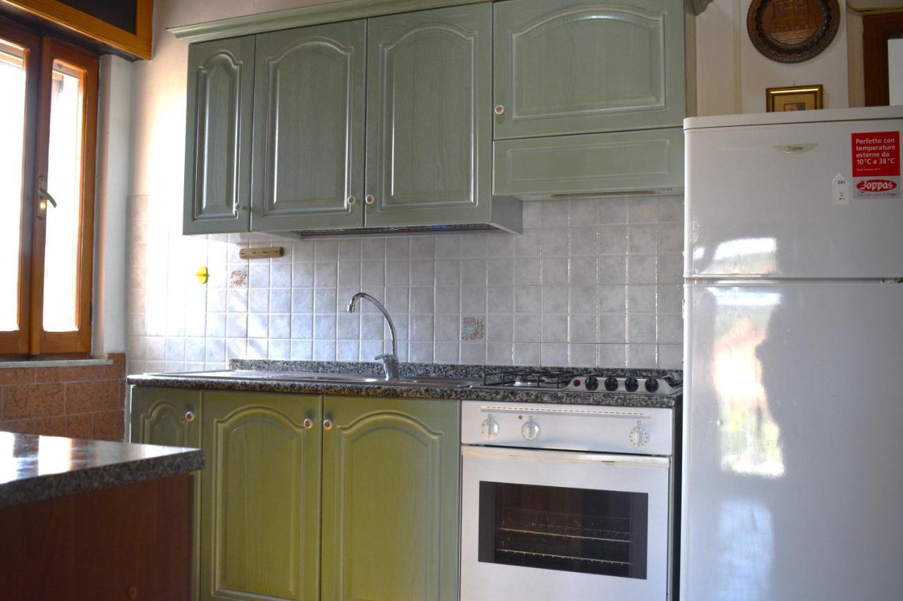 Casa Vacanze "Villa Severina" Iun R6166 R6692 Carbonia Dış mekan fotoğraf